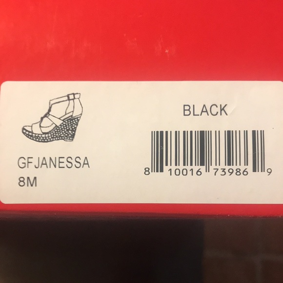 GUESS Janessa Core Wedge - Picture 7 of 7